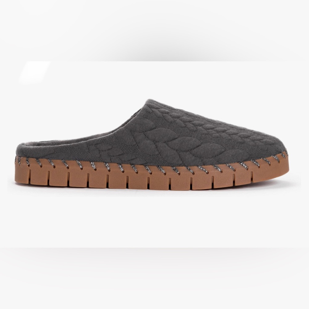 MUK LUKS Women's Flexi Long Island Shoe Clog - Picture 2 of 6